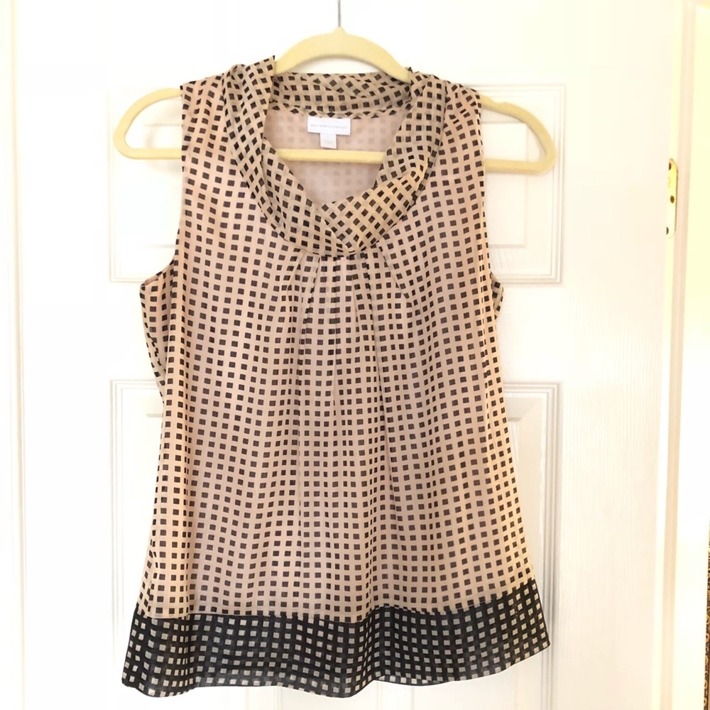 New York and Co. Short Sleeve Blouse